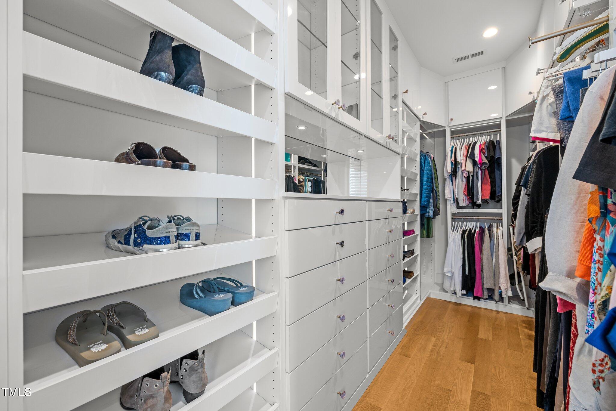 222 St Marys Street Raleigh, NC 27605 - Photo 26 of 56 27-web-or-mls-5Z8A9579