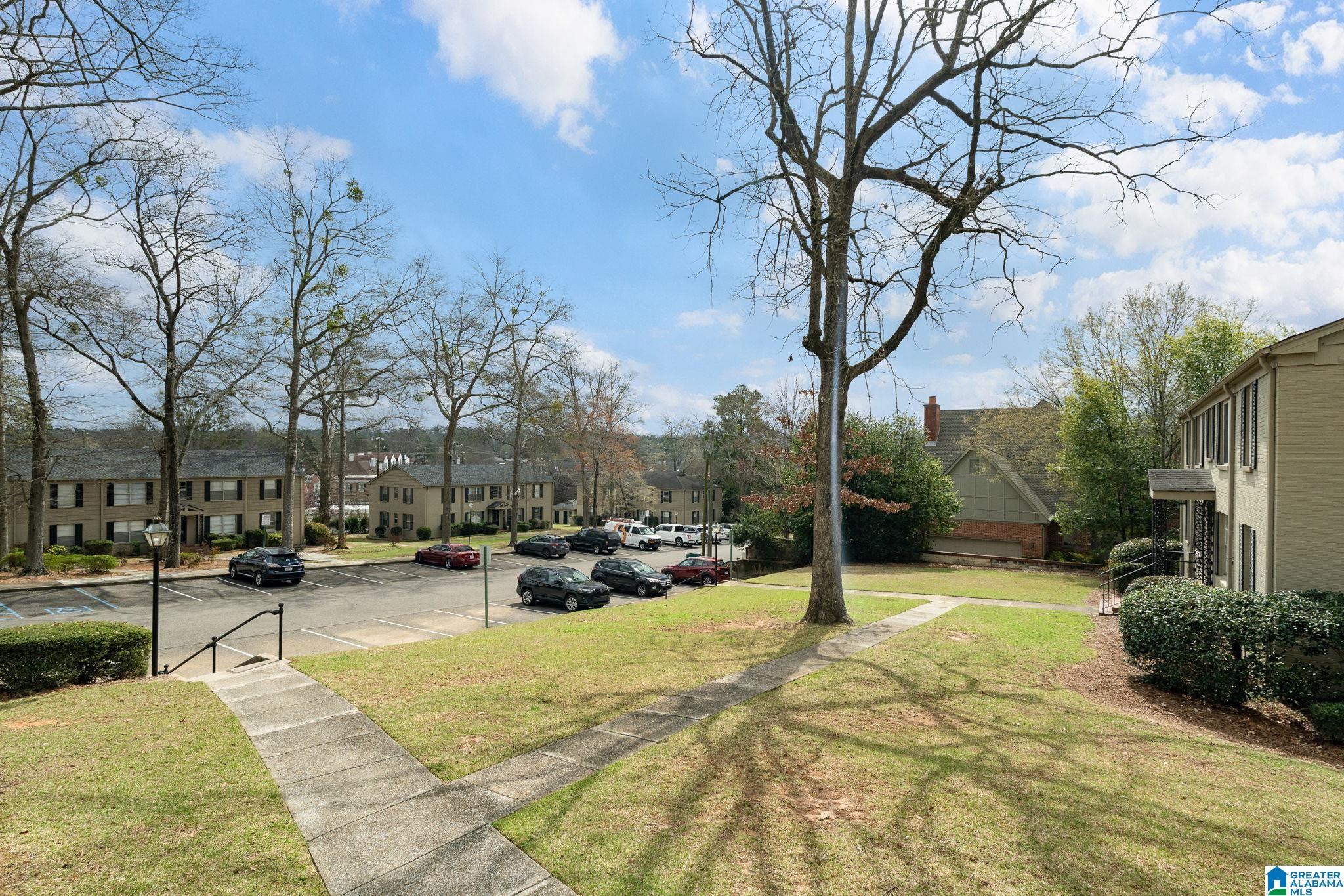 124 Memory Court, Unit B Birmingham, AL 35213 - Photo 3 of 33