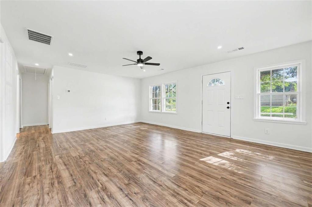 1059 Prather Bridge Road Toccoa, GA 30577 - Photo 5 of 28 Gallery Image 5
