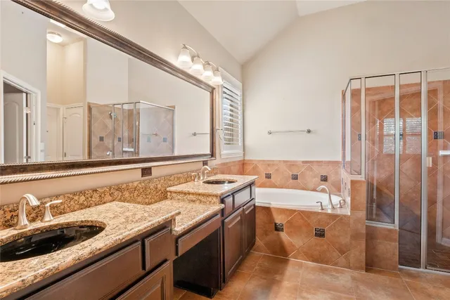 $2,900 | 12208 Fairway Cove, Austin, TX 78732