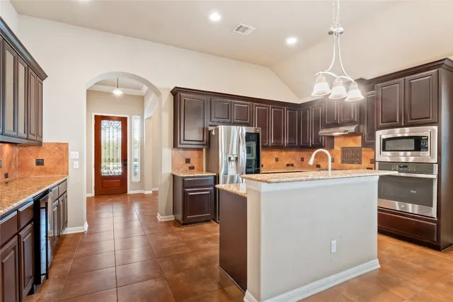 $2,900 | 12208 Fairway Cove, Austin, TX 78732