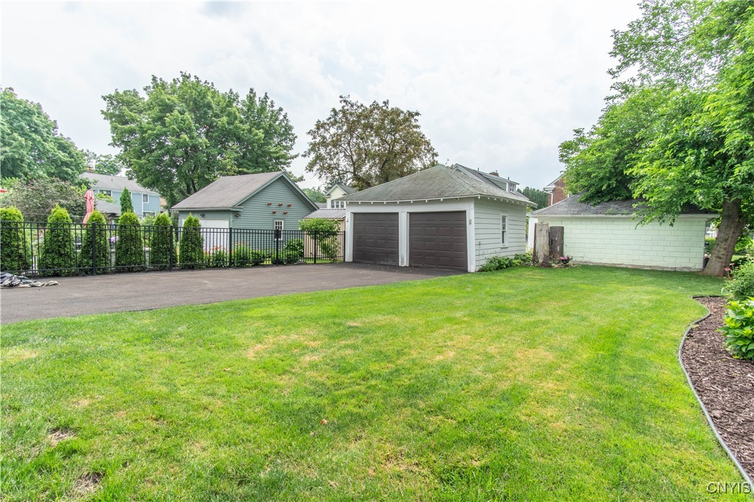 425 Brattle Road Syracuse, NY 13203 - Photo 45 of 46