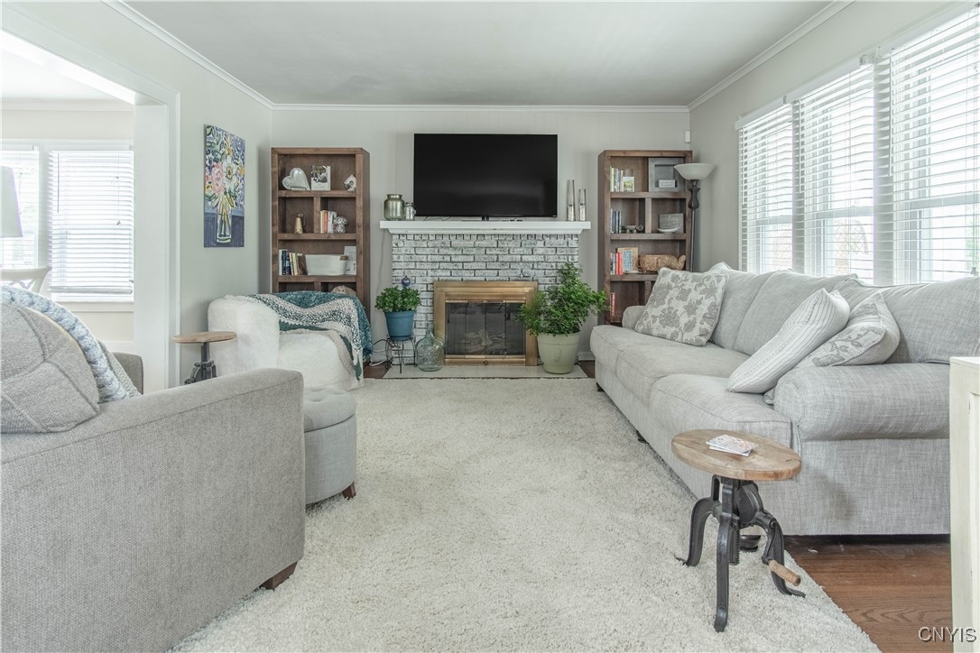 425 Brattle Road Syracuse, NY 13203 - Photo 8 of 46