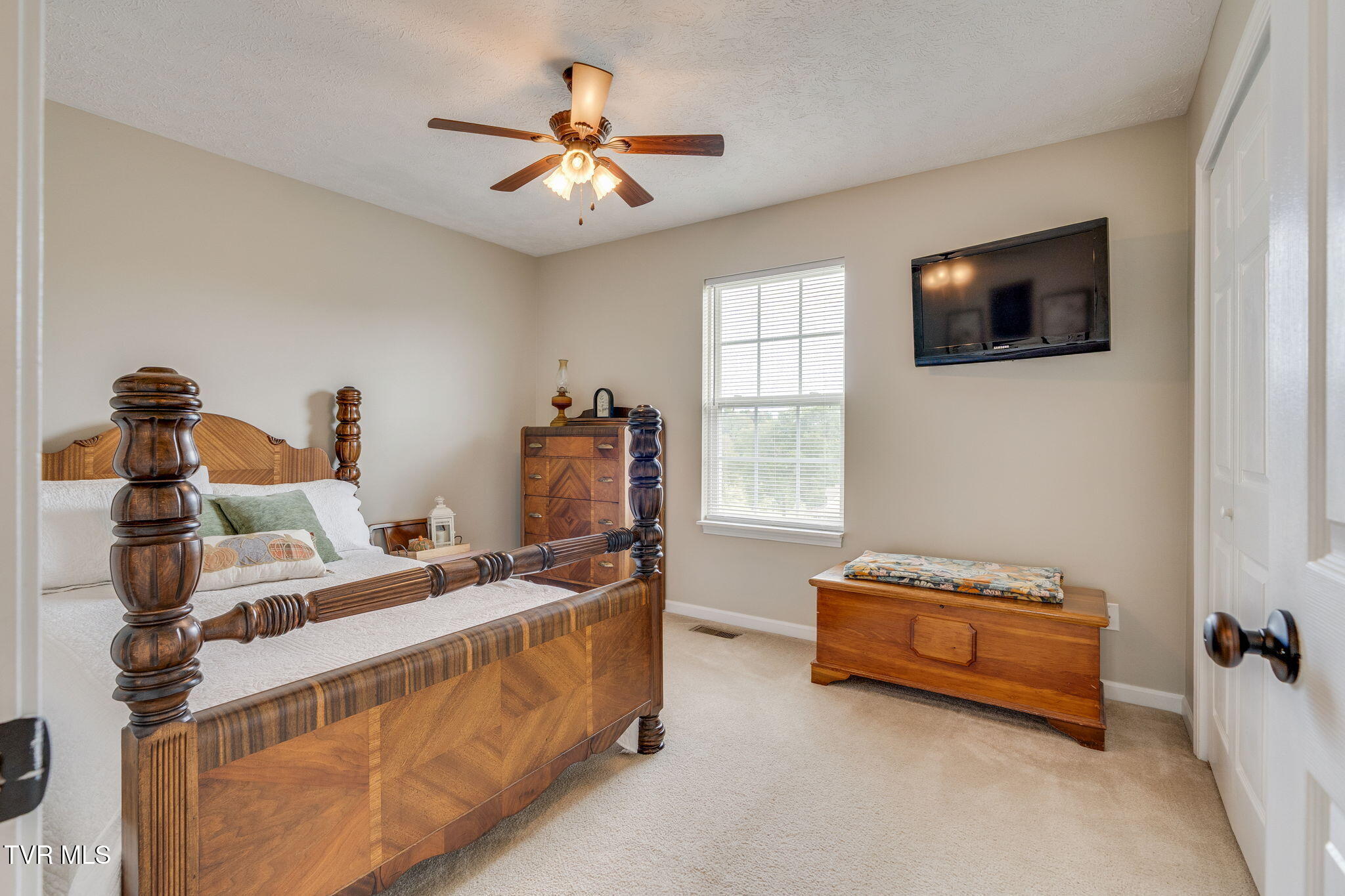 268 Eastern Star Road Kingsport, TN 37663 - Photo 18 of 41 016