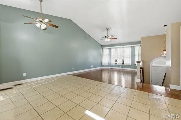 $247,500 | 111 Joe D Drive, Jonesburg, MO 63351