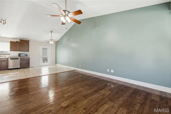 $247,500 | 111 Joe D Drive, Jonesburg, MO 63351