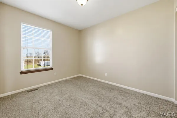 $247,500 | 111 Joe D Drive, Jonesburg, MO 63351