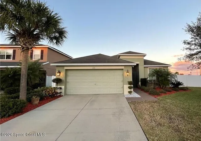 $5,000 | 636 Tanana Fall Drive, Ruskin, FL 33570