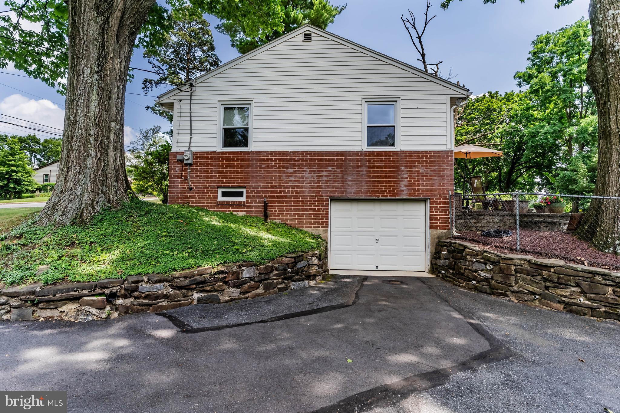 1107 Enterline Road Harrisburg, PA 17110 - Photo 8 of 32 Gallery Image 8