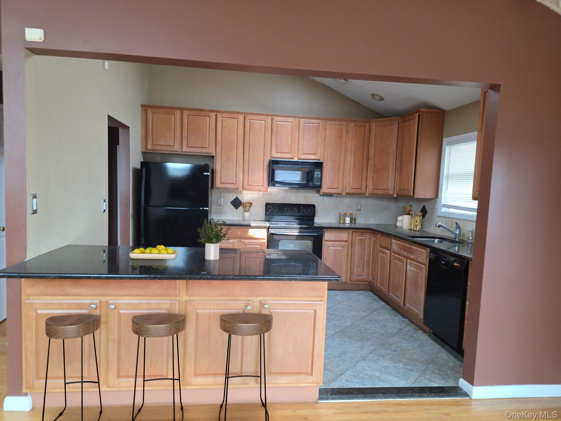 2871 Shore Road Seaford, NY 11783 - Photo 7 of 27 Gallery Image 7