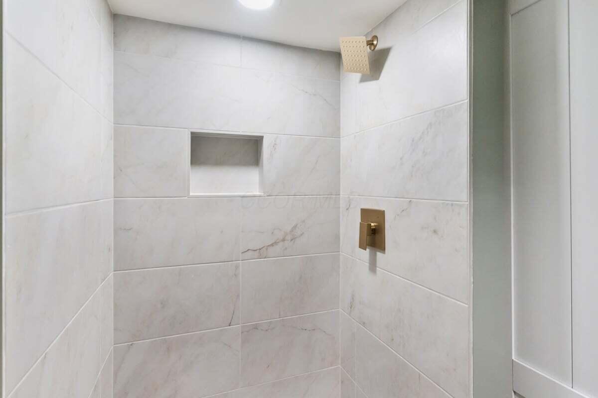 1852 Bar Harbor Road Columbus, OH 43219 - Photo 24 of 27 BB 2