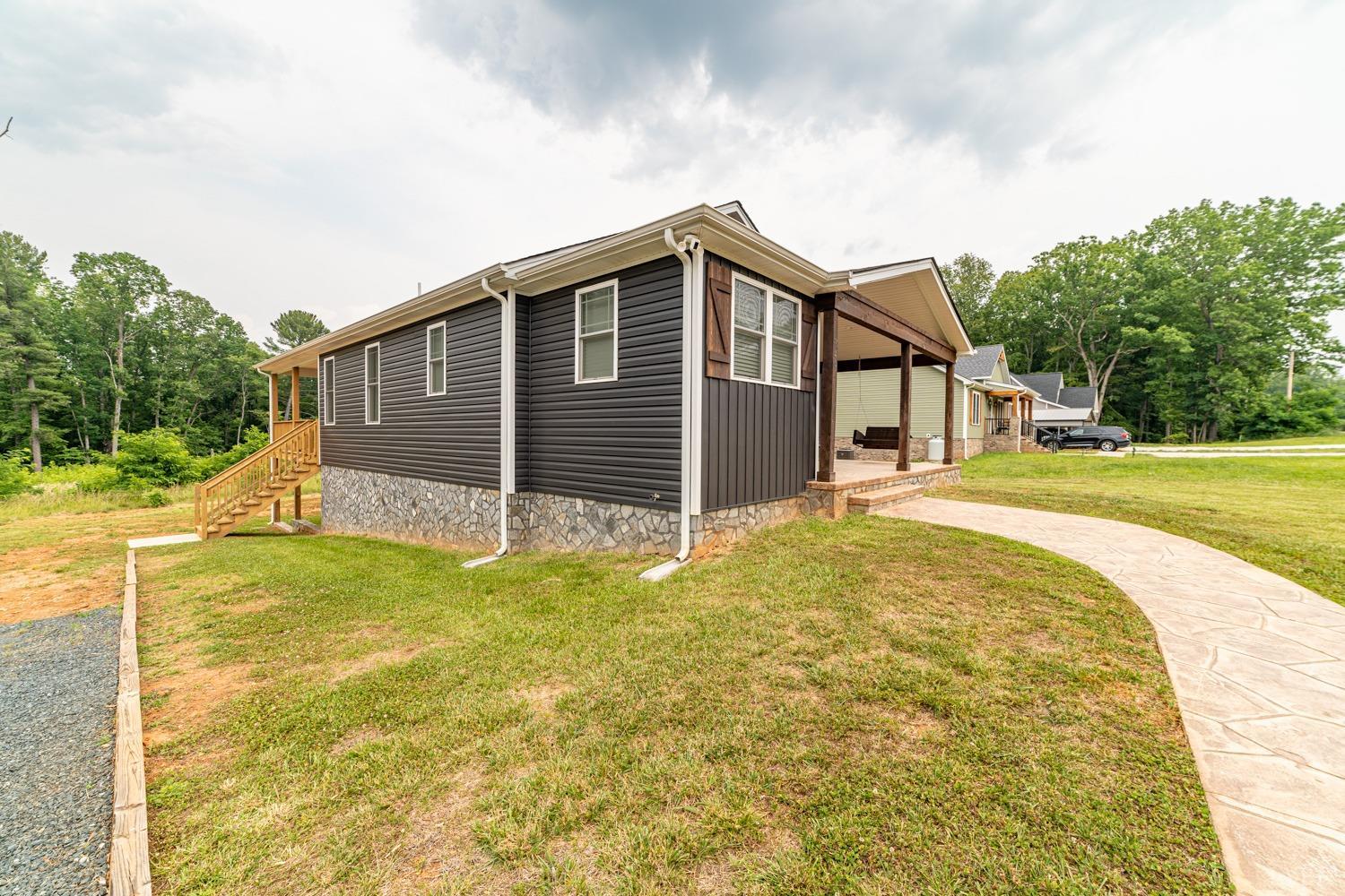 344 Winesap Road Madison Heights, VA 24572 - Photo 2 of 63