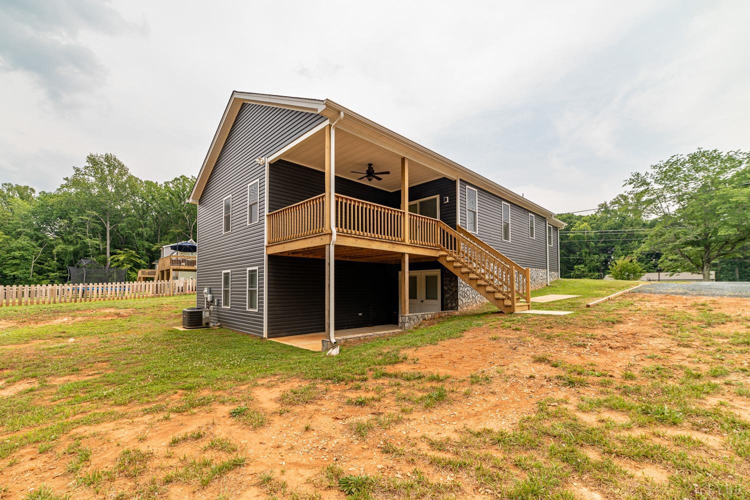 344 Winesap Road Madison Heights, VA 24572 - Photo 4 of 63