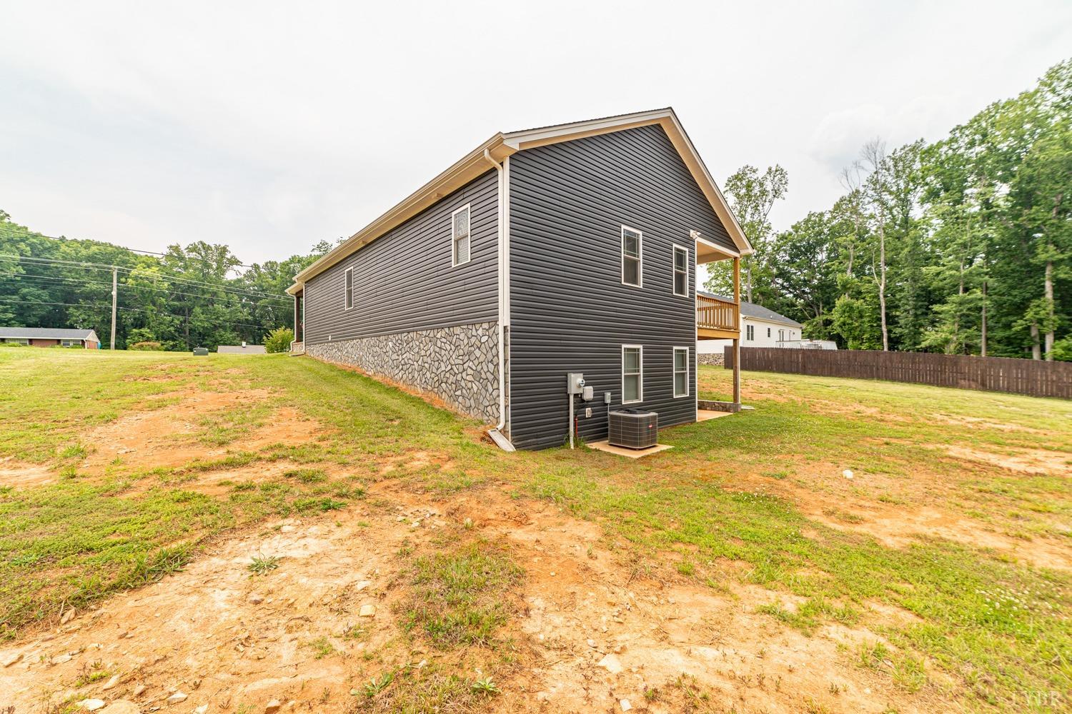 344 Winesap Road Madison Heights, VA 24572 - Photo 6 of 63