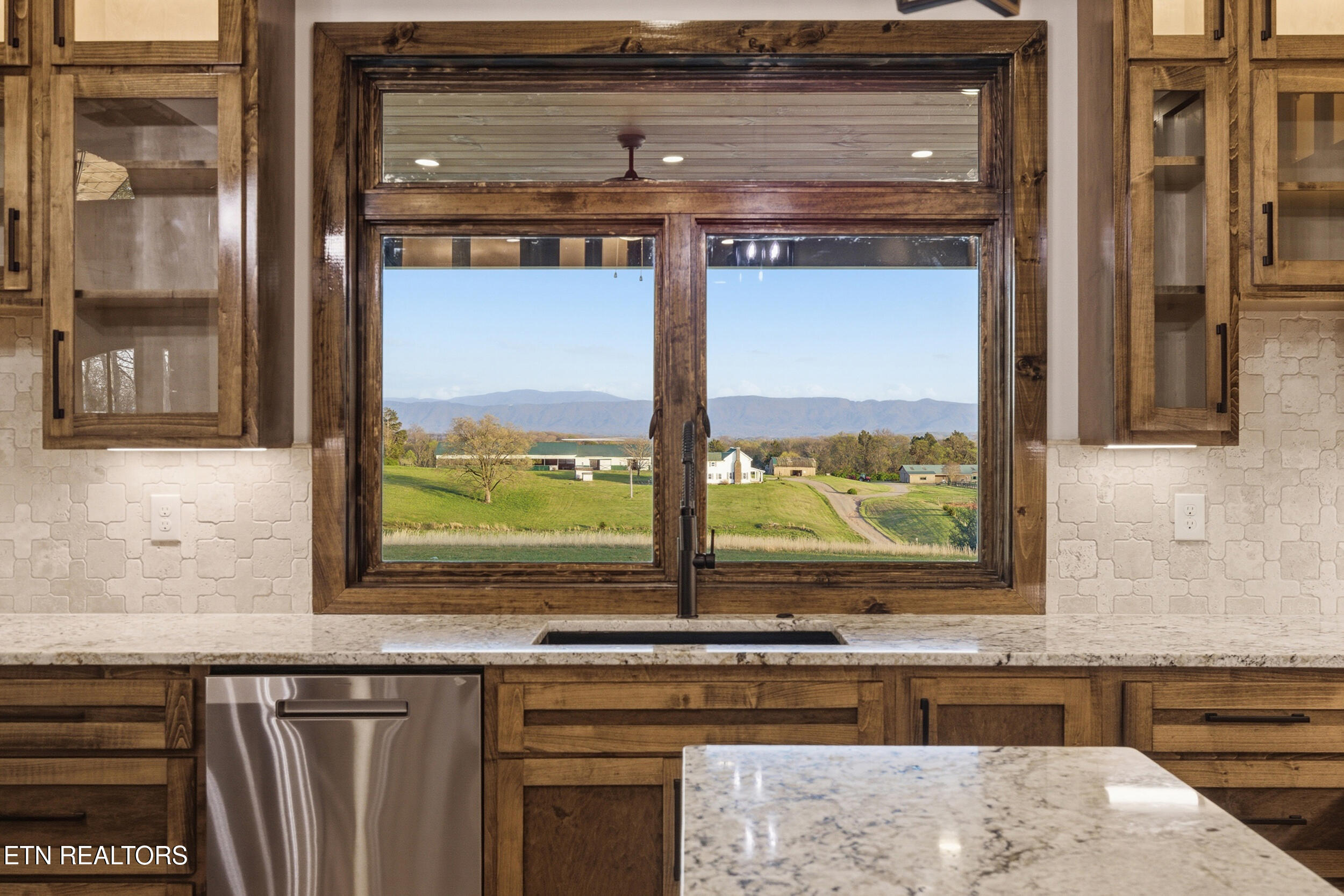 411 Meadow Road Greenback, TN 37742 - Photo 18 of 56 50_52_411_meadow_rd_0086