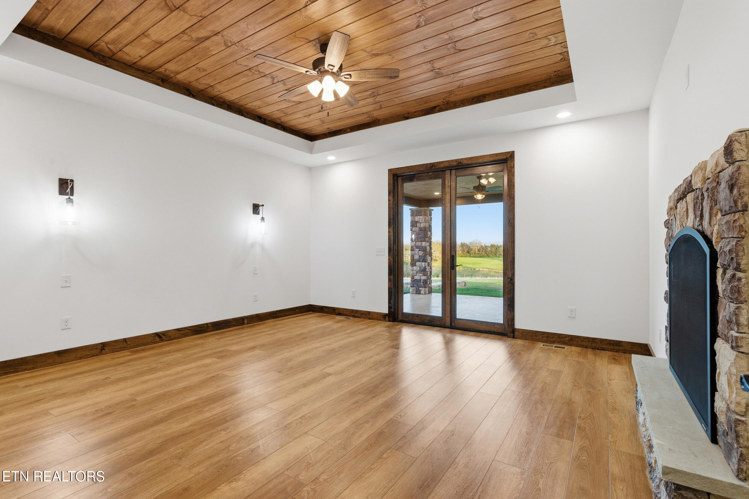 411 Meadow Road Greenback, TN 37742 - Photo 30 of 56 54_56_411_meadow_rd_0098