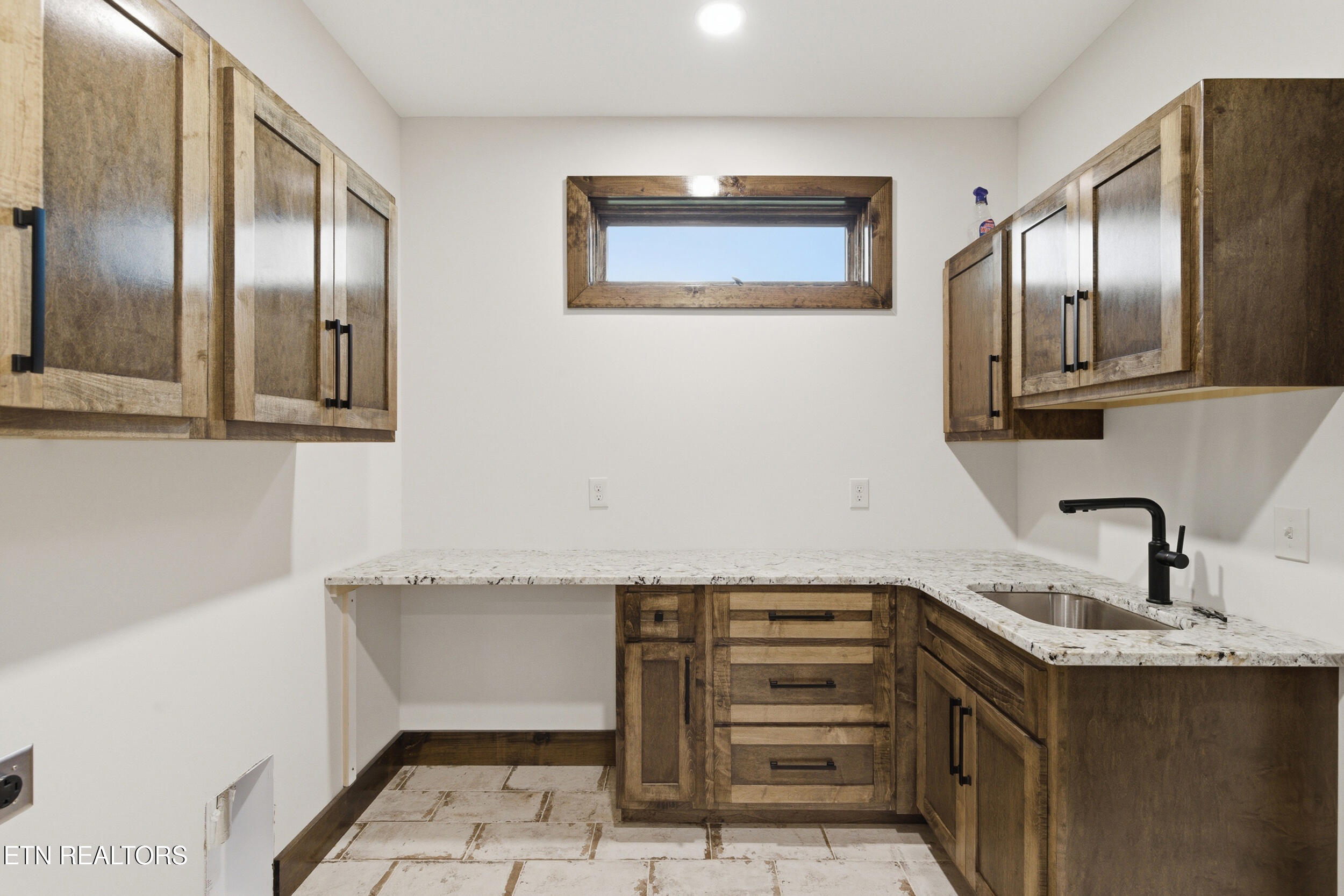 411 Meadow Road Greenback, TN 37742 - Photo 37 of 56 63_65_411_meadow_rd_0125