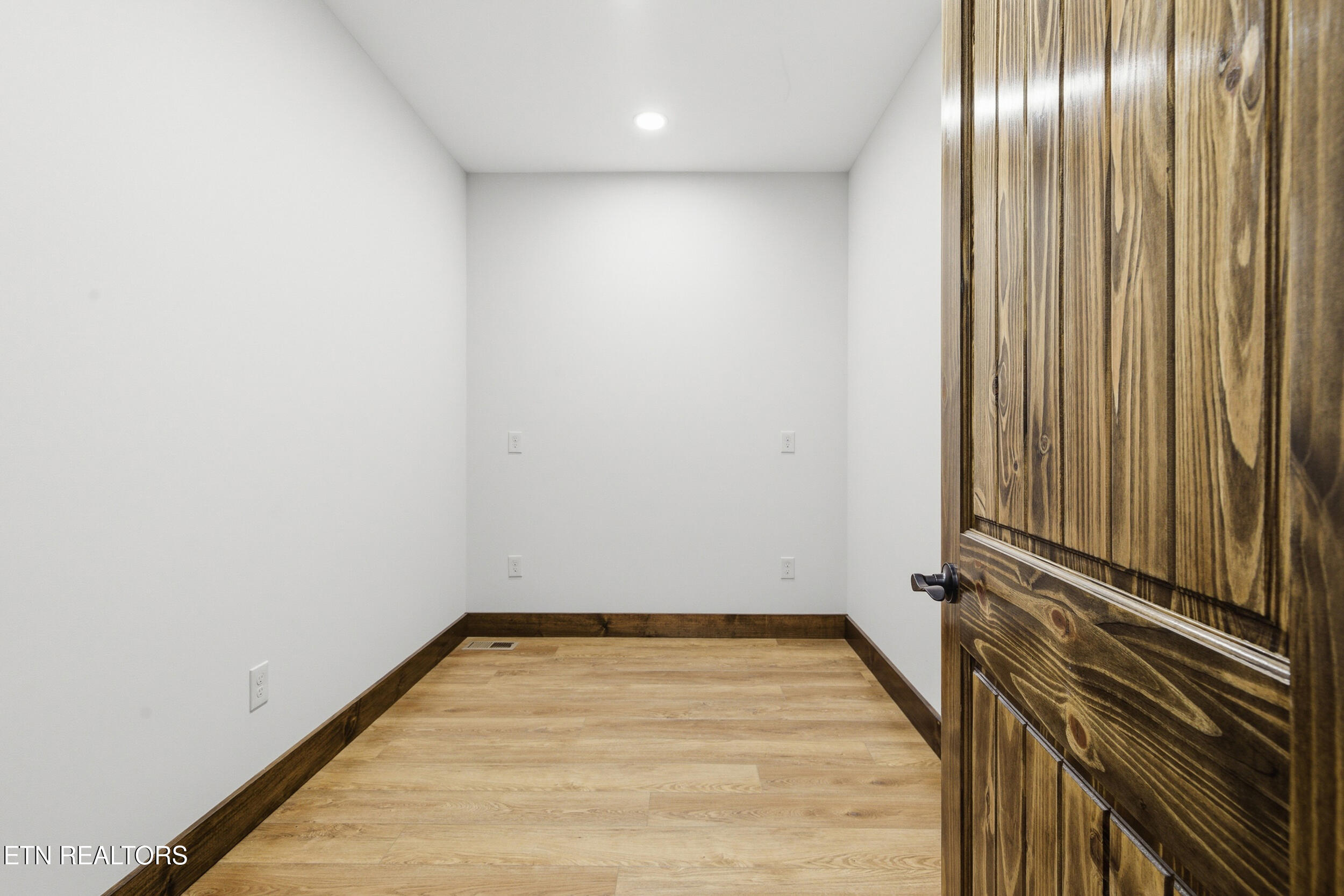 411 Meadow Road Greenback, TN 37742 - Photo 38 of 56 64_66_411_meadow_rd_0128