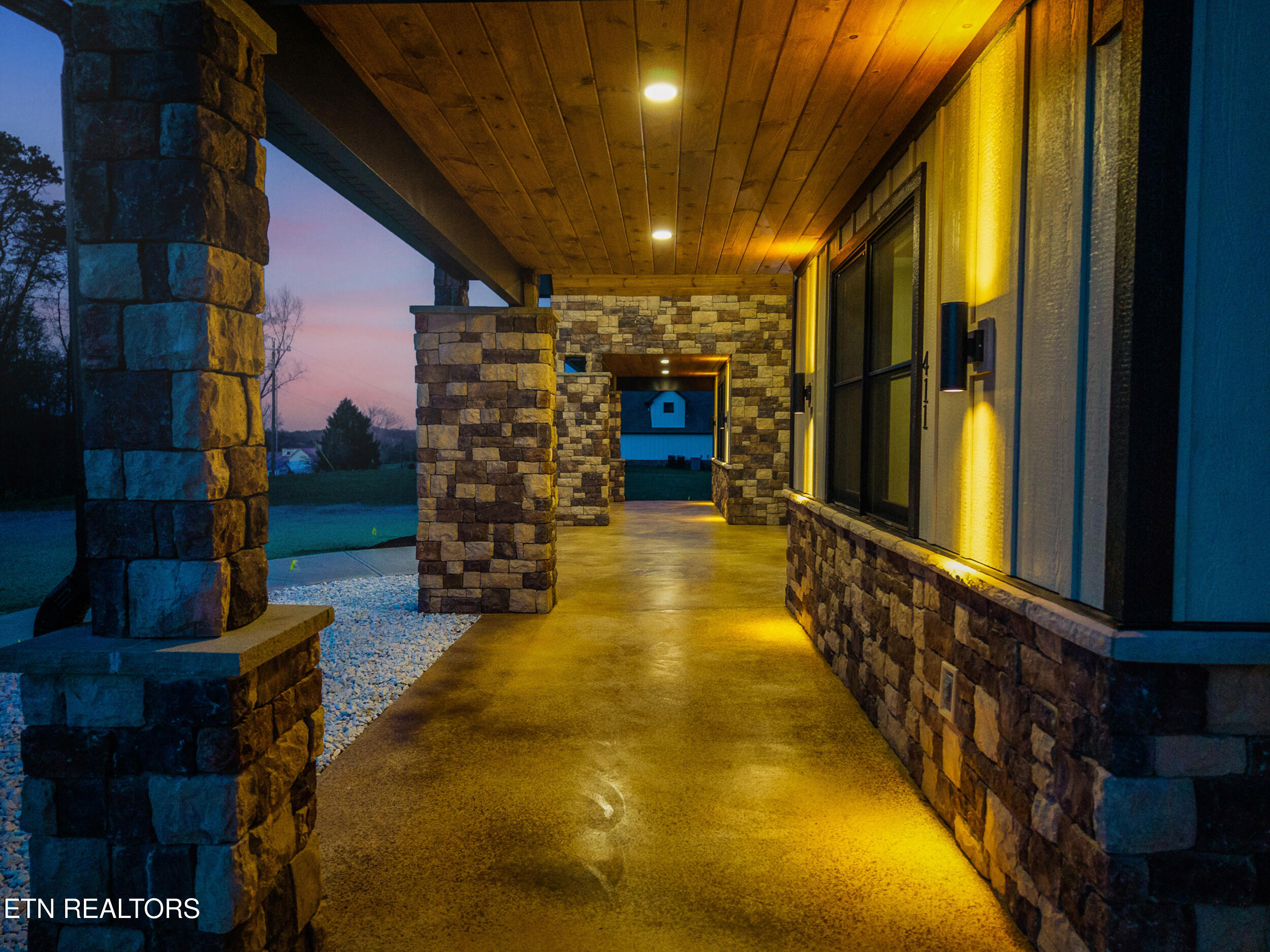 411 Meadow Road Greenback, TN 37742 - Photo 10 of 56 28_29_411_meadow_rd_0202