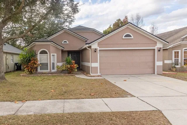 $1,925 | 565 Blue Water Avenue, Orange City, FL 32763