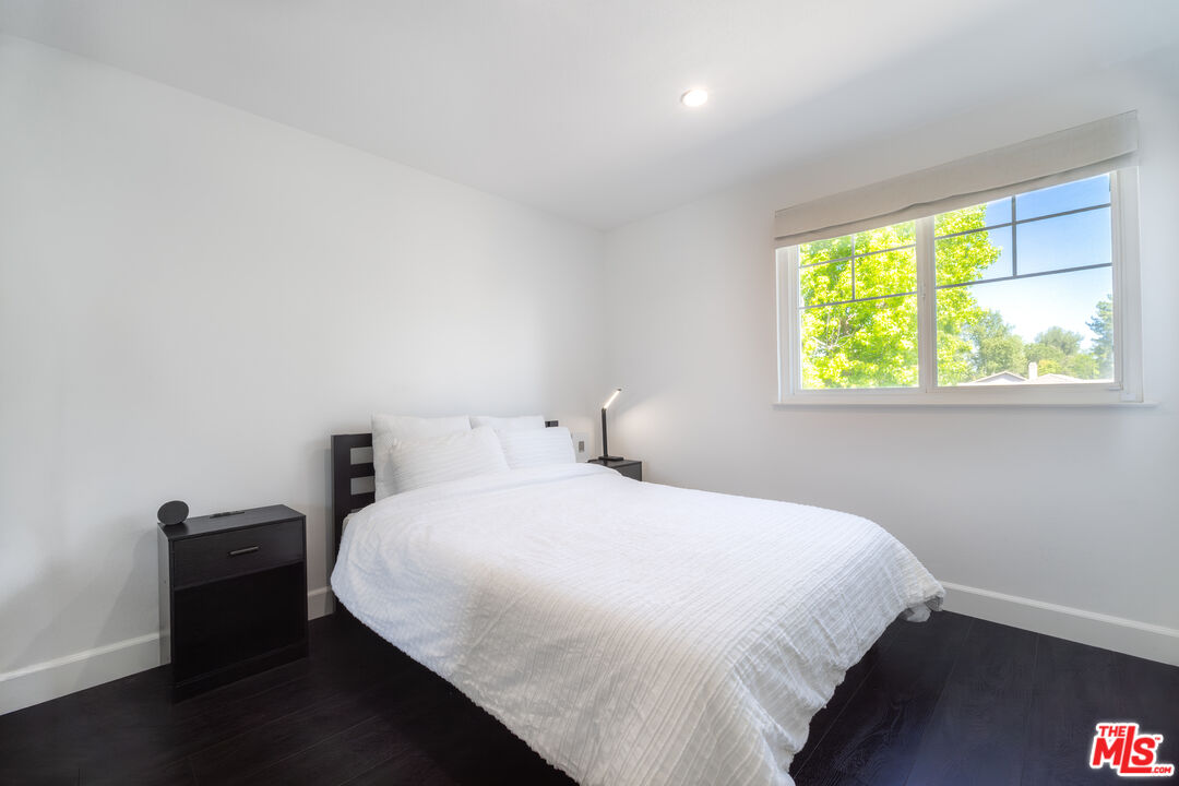 23604 Real Court Valencia, CA 91355 - Photo 22 of 35