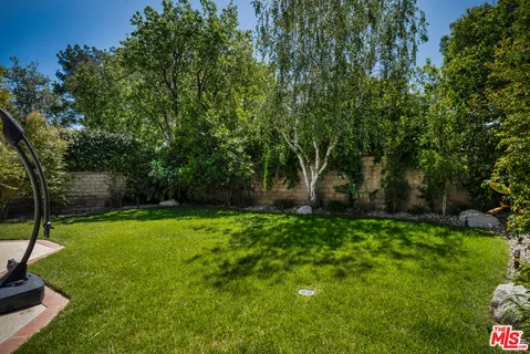 $1,100,000 | 23604 Real Court, Valencia, CA 91355