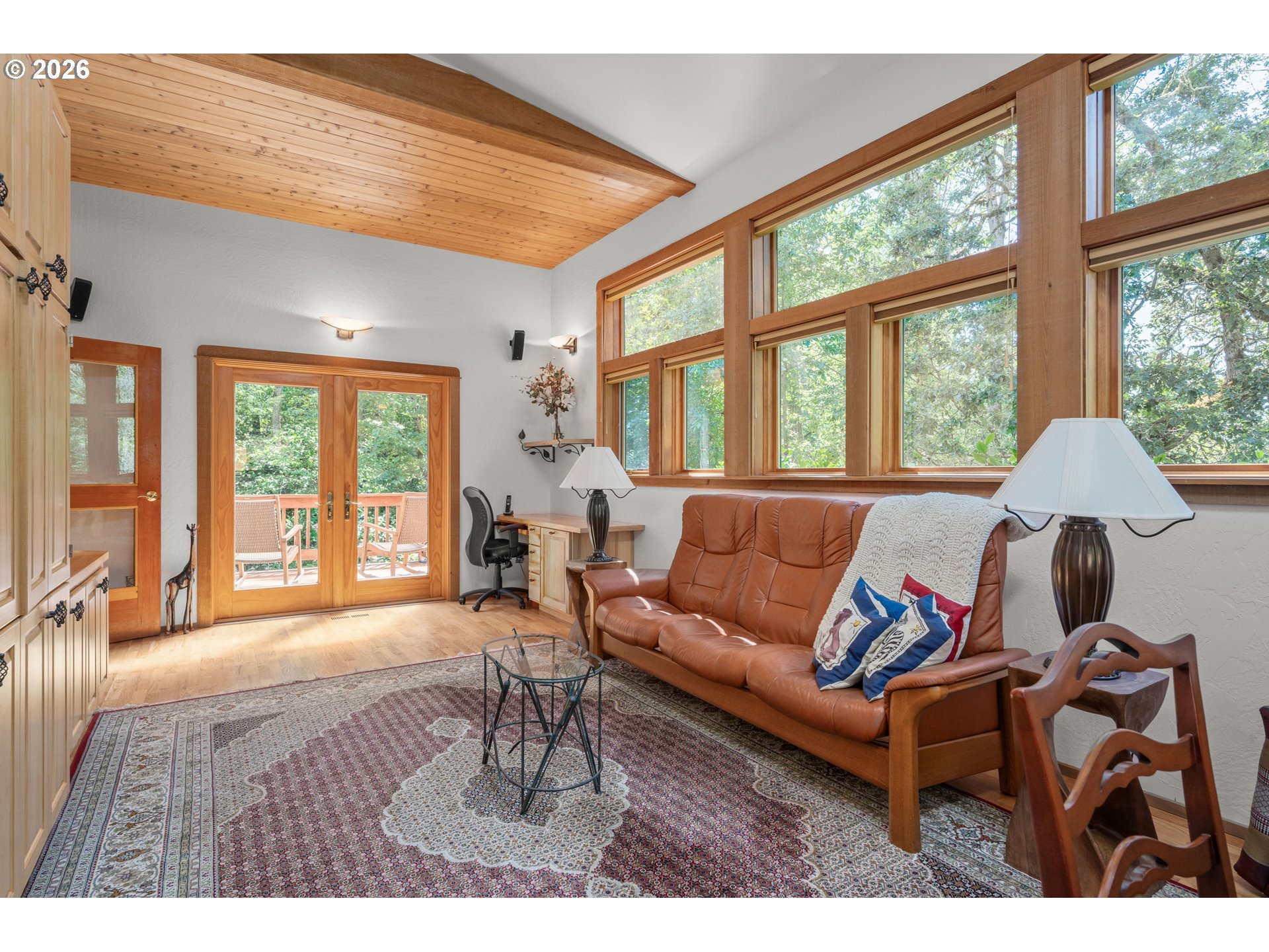 2052 South Shasta Loop Eugene, OR 97405 - Photo 25 of 48 Family Room