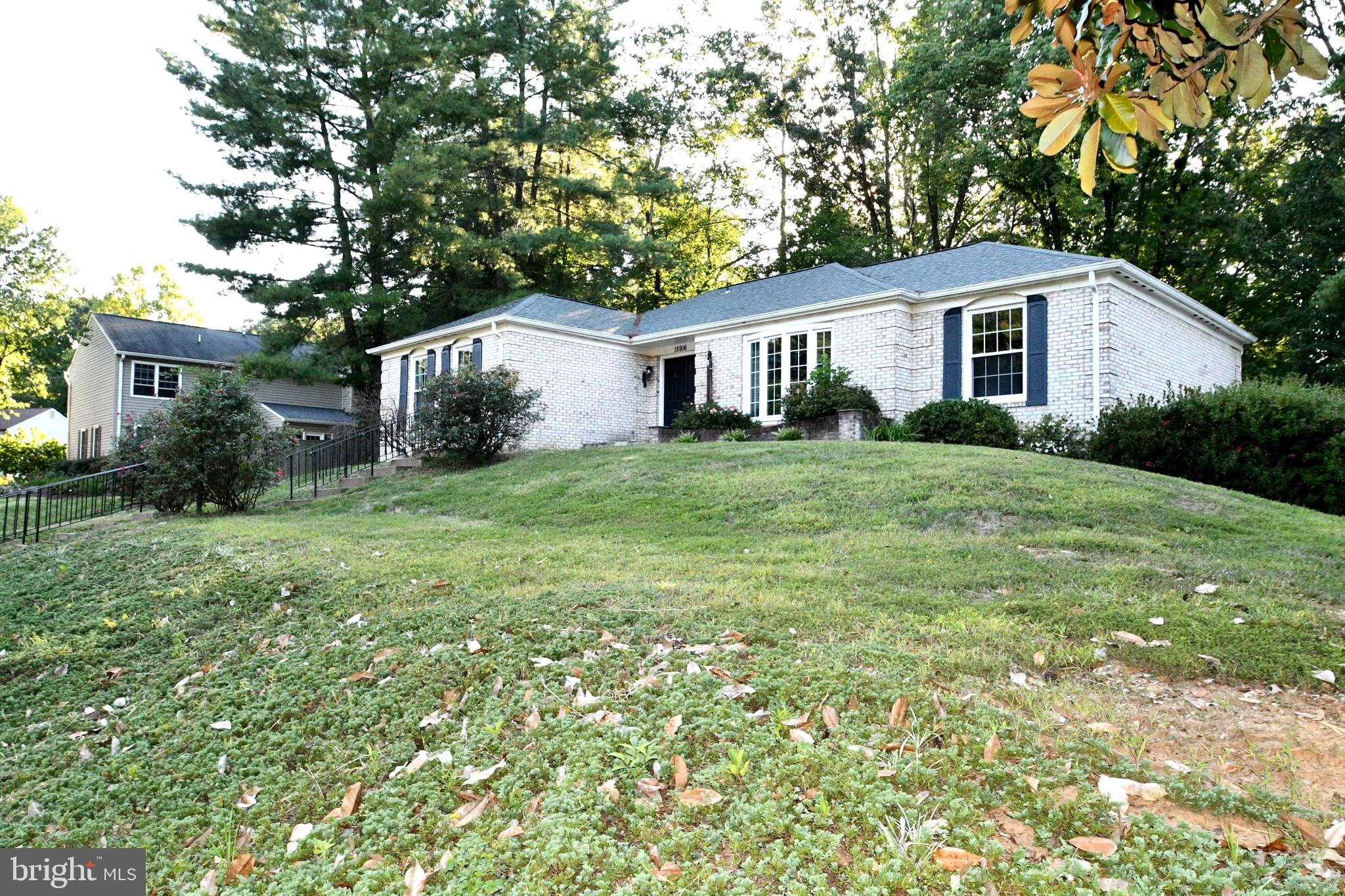 Corner Lot - Montclair