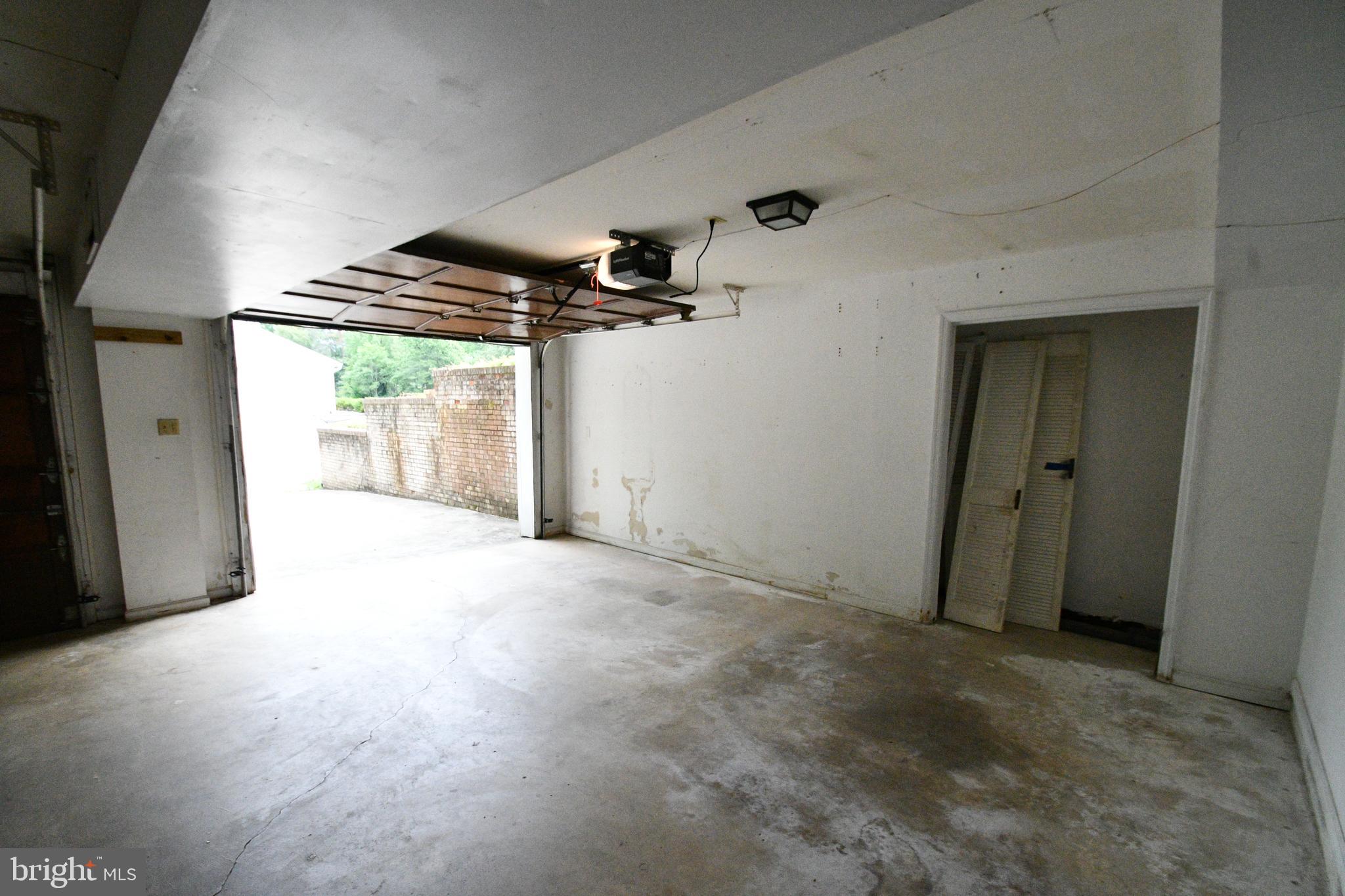 15916 Marlington Drive Dumfries, VA 22025 - Photo 28 of 34 Garage