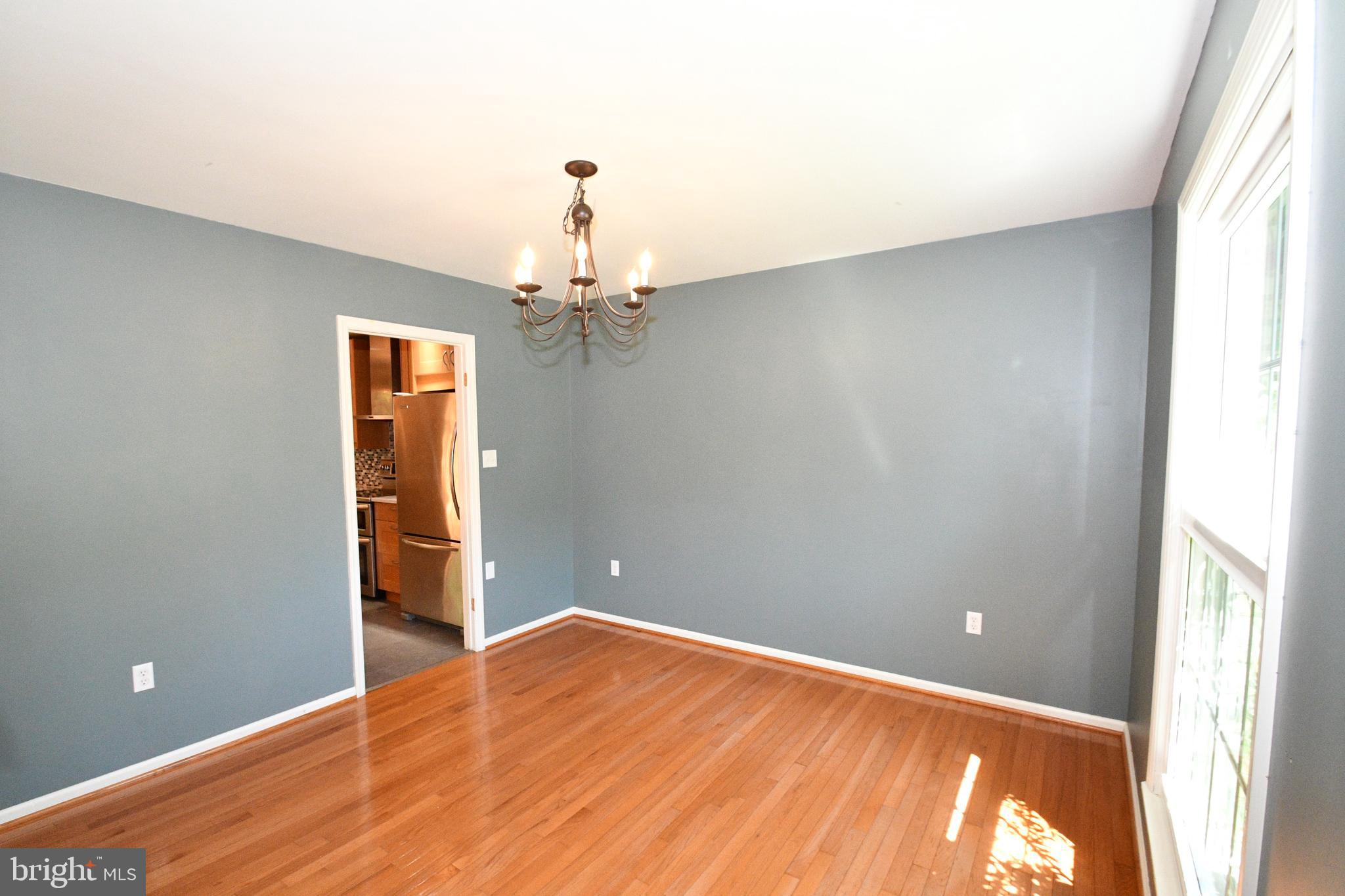 15916 Marlington Drive Dumfries, VA 22025 - Photo 7 of 34 DIning