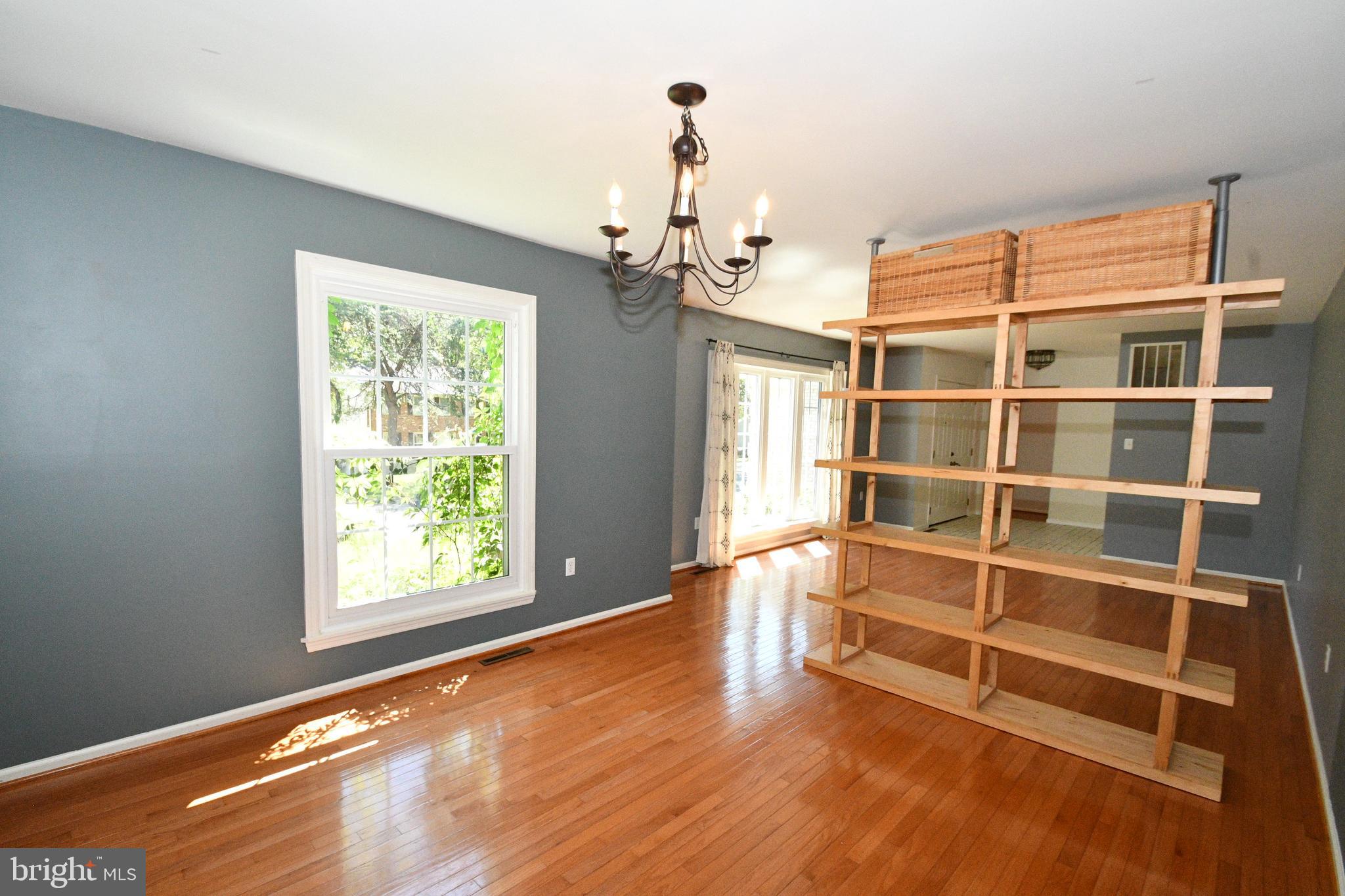 15916 Marlington Drive Dumfries, VA 22025 - Photo 8 of 34 Dining