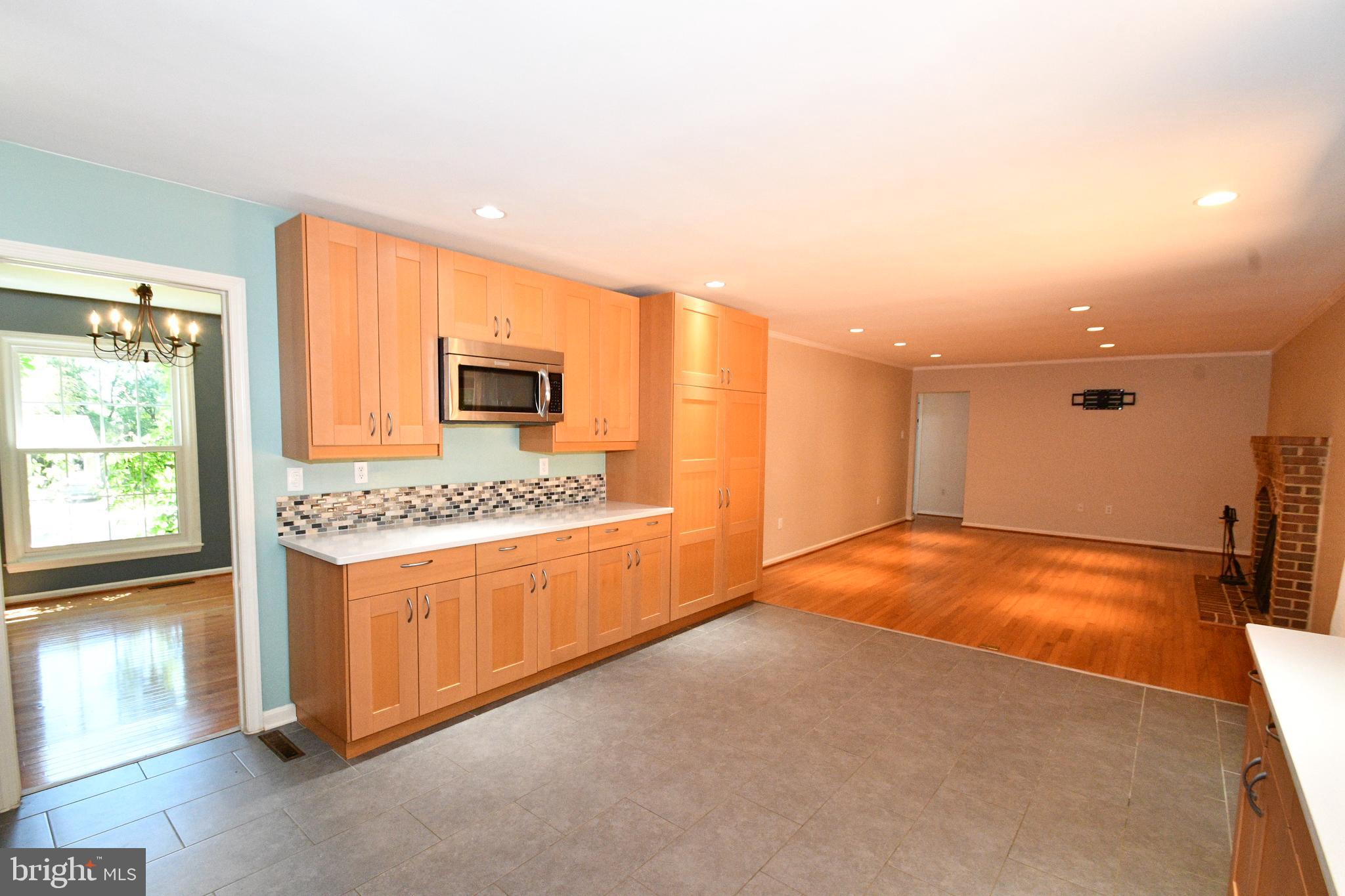 15916 Marlington Drive Dumfries, VA 22025 - Photo 10 of 34 Kitchen