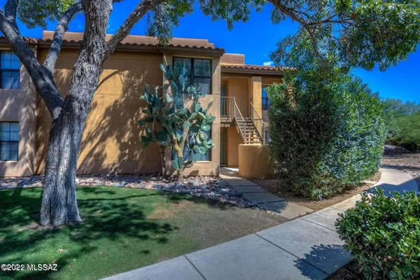 $1,800 | 6651 North Campbell Avenue, Unit 234, Tucson, AZ 85718