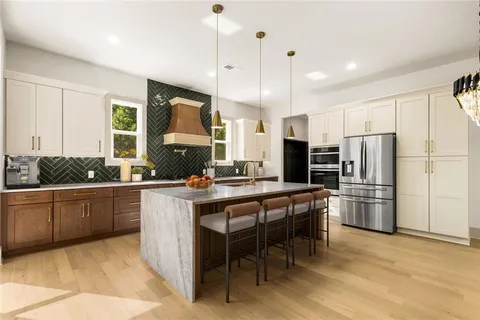 $980,000 | 705 Spratlin Mill Drive, Hull, GA 30646