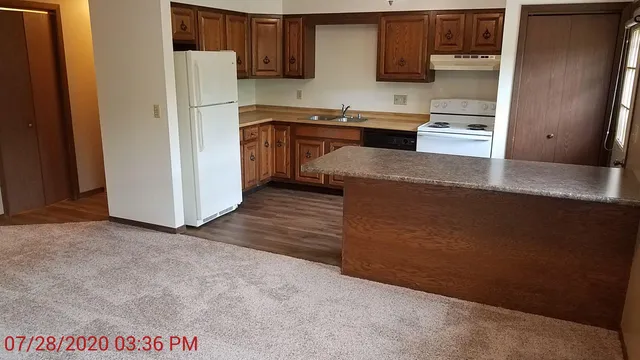 $335,000 | 1040 Terrace Drive, Unit 1042, Onalaska, WI 54650