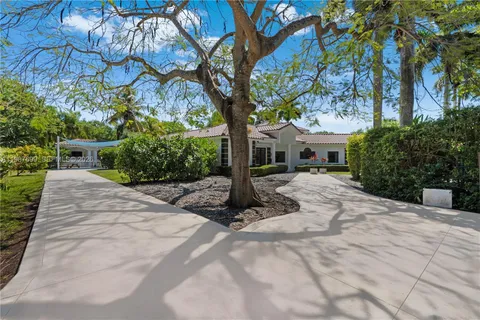 $1,950,000 | 16255 Southwest 82nd Avenue, Palmetto Bay, FL 33157