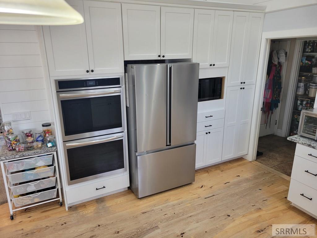 83 North Cambridge Drive Rigby, ID 83442 - Photo 10 of 45 DOUBLE OVEN