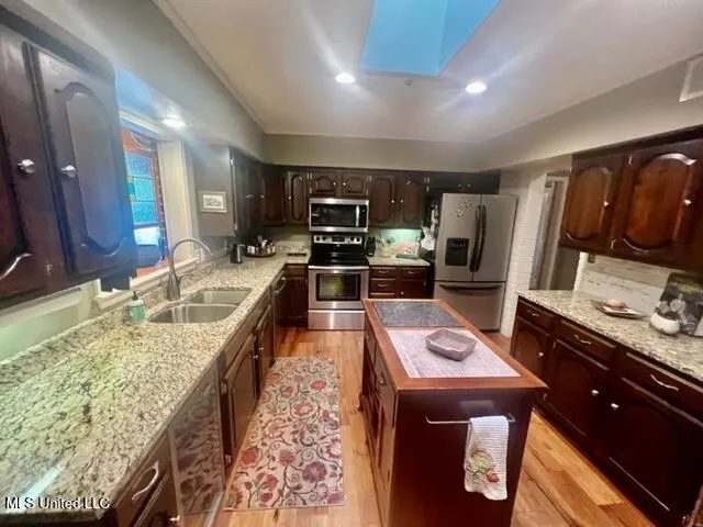 $349,000 | 35 Oakhurst Drive, Natchez, MS 39120