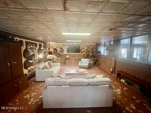 $349,000 | 35 Oakhurst Drive, Natchez, MS 39120