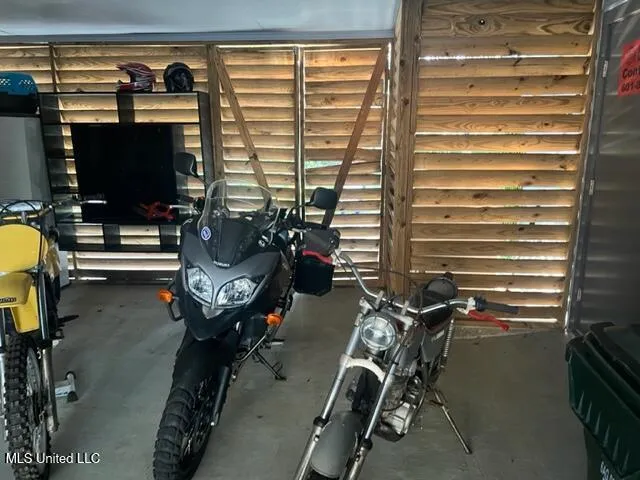 $349,000 | 35 Oakhurst Drive, Natchez, MS 39120