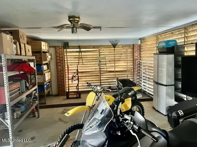 $349,000 | 35 Oakhurst Drive, Natchez, MS 39120