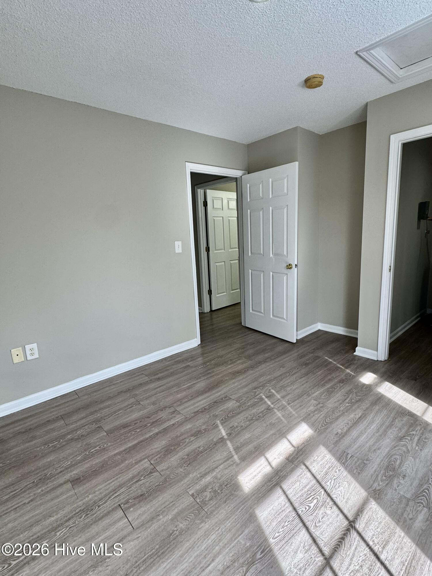 3001 MacGregor Downs Road, Unit 202 Greenville, NC 27834 - Photo 9 of 11 IMG_1577