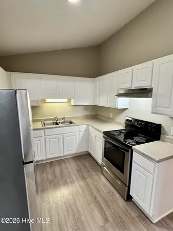 $850 | 3001 MacGregor Downs Road, Unit 202, Greenville, NC 27834
