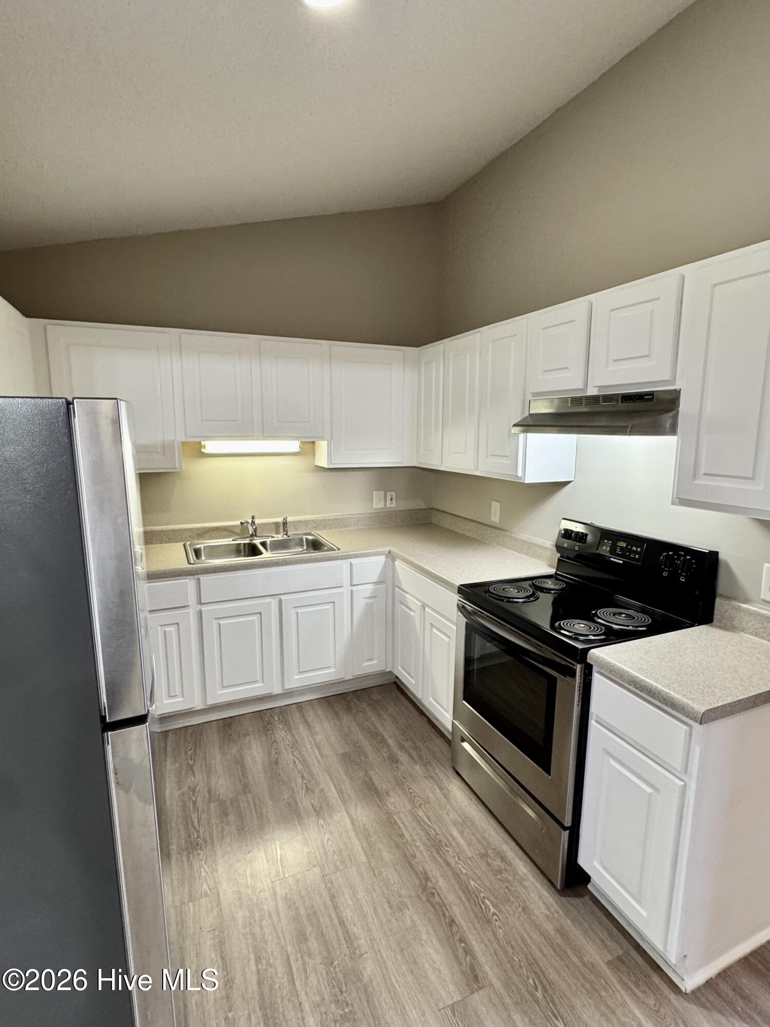 3001 MacGregor Downs Road, Unit 202 Greenville, NC 27834 - Photo 10 of 11 IMG_1578