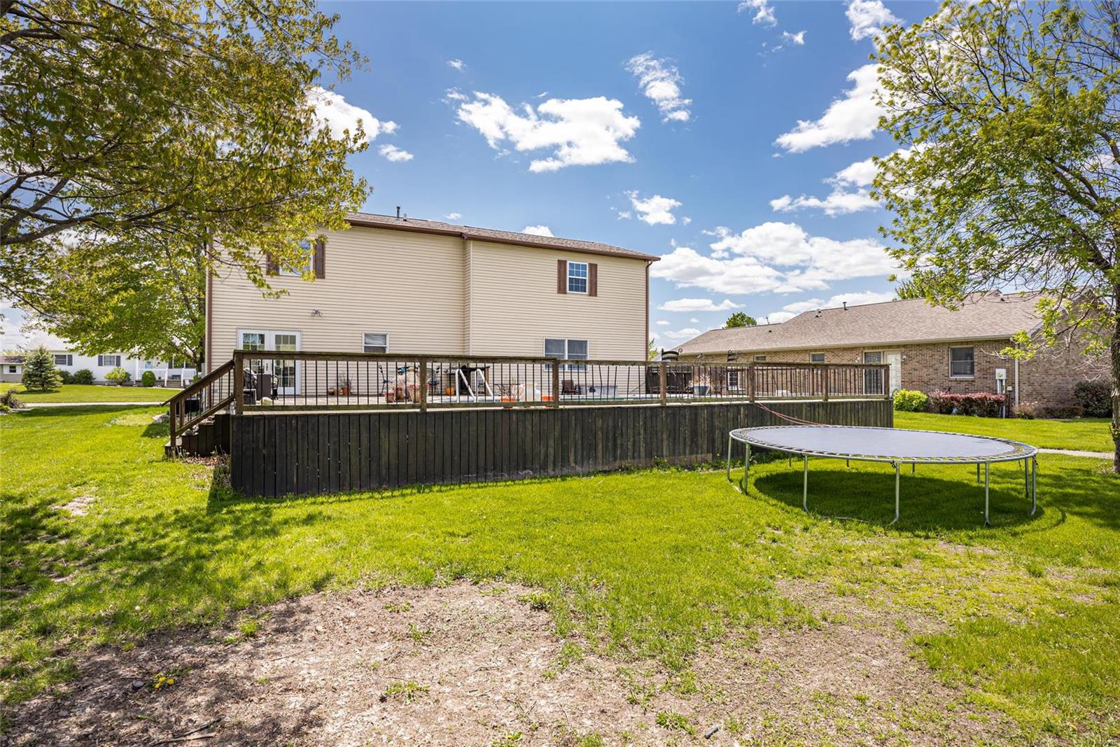 18 Ridge Drive Litchfield, IL 62056 - Photo 8 of 27 Gallery Image 8