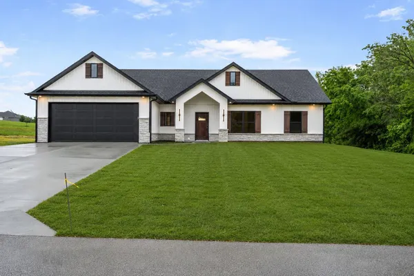 $430,000 | 17347 Olivia Court, Boonville, MO 65233