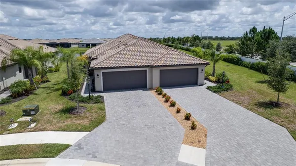 $2,700 | 5537 Tidal Breeze Cove, Bradenton, FL 34211
