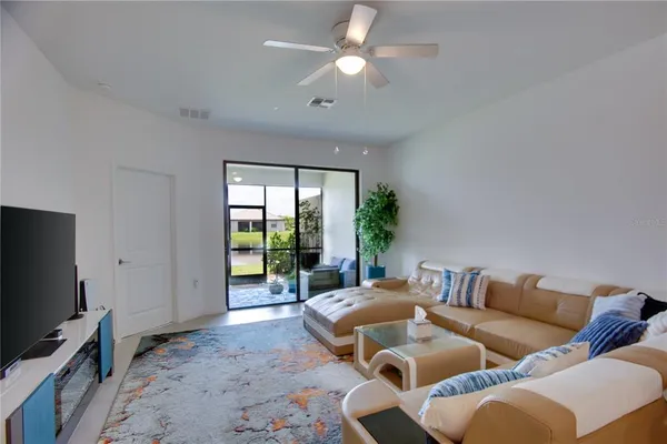$2,700 | 5537 Tidal Breeze Cove, Bradenton, FL 34211