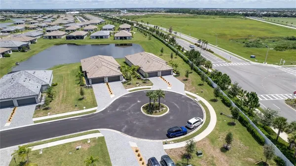 $2,700 | 5537 Tidal Breeze Cove, Bradenton, FL 34211