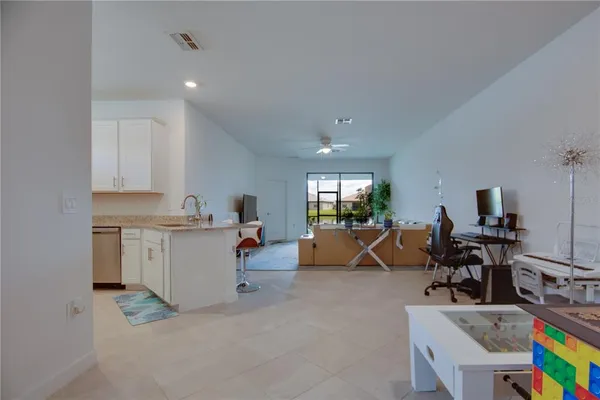 $2,700 | 5537 Tidal Breeze Cove, Bradenton, FL 34211